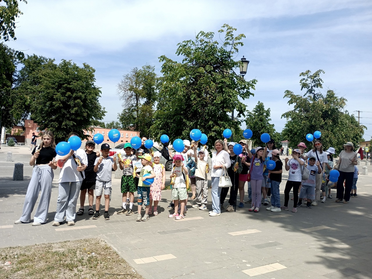 Открытие летней смены в школьном лагере &amp;quot;Тополёк&amp;quot;.