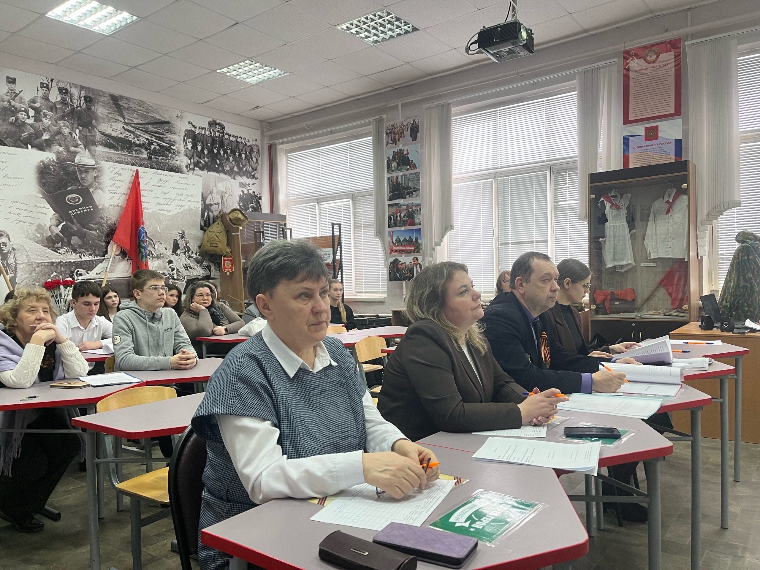 ГОРОДСКОЙ КОНКУРС ИССЛЕДОВАТЕЛЬСКИХ РАБОТ «РОССИИ ВЕРНЫЕ СЫНЫ» ГОРОДСКОЙ КОНКУРС ИССЛЕДОВАТЕЛЬСКИХ РАБОТ «РОССИИ ВЕРНЫЕ СЫНЫ».