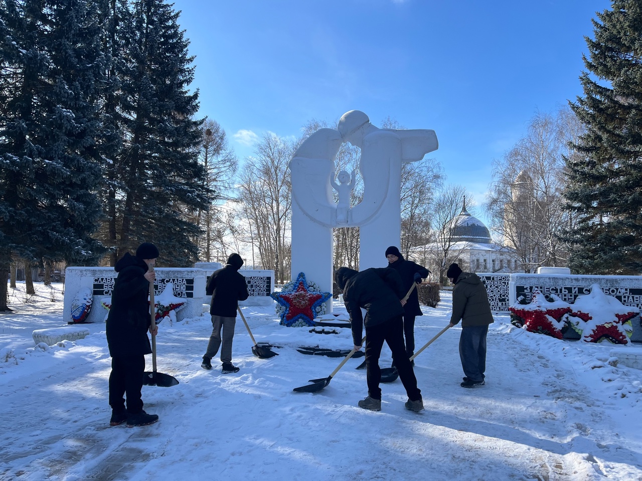 ПАМЯТЬ, ВЫСЕЧЕННАЯ В КАМНЕ.